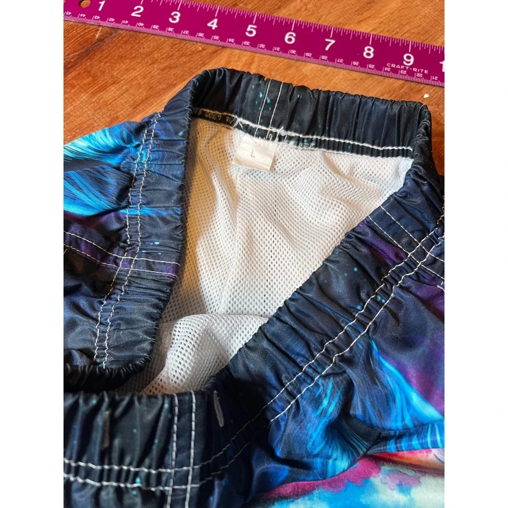 Wolf‎ Cosmic Graphic Swim Trunks Kids Good & Preowned Board Shorts Lined Large